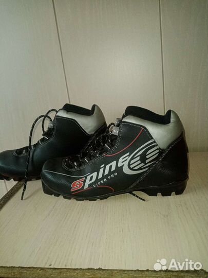 Лыжи беговые с ботинками 38