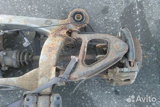 Подрамник toyota mark II GX100 1G-FE