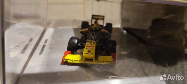 Коллекционный болид F1