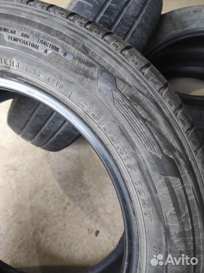 Nexen Roadian CT8 215/65 R17 104T