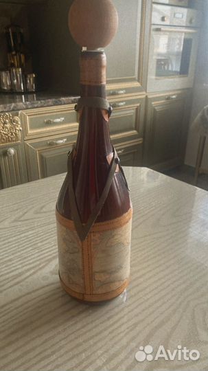 Декоративная бутылка С краником