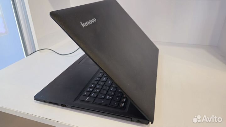 Ноутбук lenovo