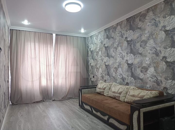 2-к. квартира, 54 м², 6/15 эт.