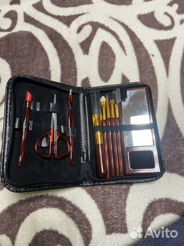 Новый набор для макияжа и маникюра