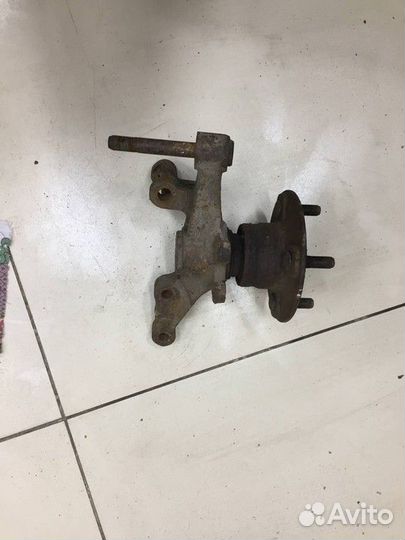 Кулак поворотный задний правый Hyundai Accent