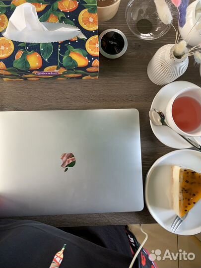 Apple MacBook air 13 2020 m1 8gb 256
