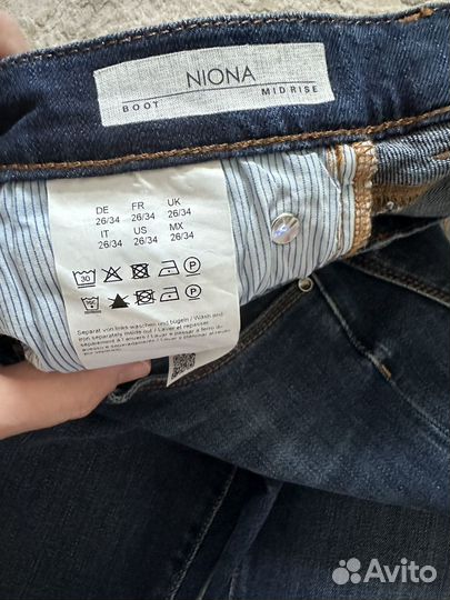 Джинсы для девочки Hugo Boss