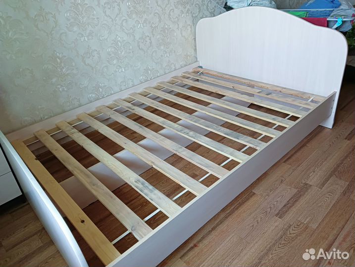 Кровать двухспальная бу