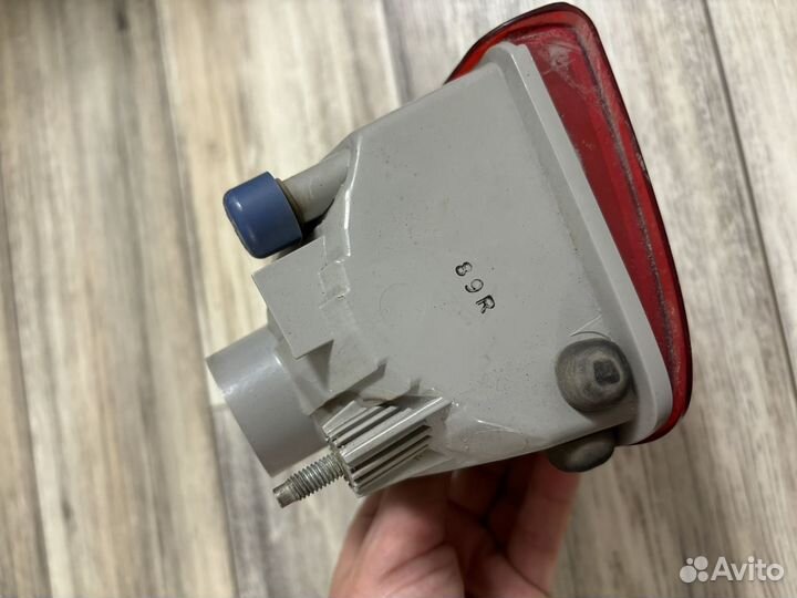 Задние фонари крузака 200