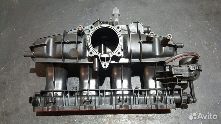 Впускной коллектор Volkswagen Passat CC 2.0 tfsi