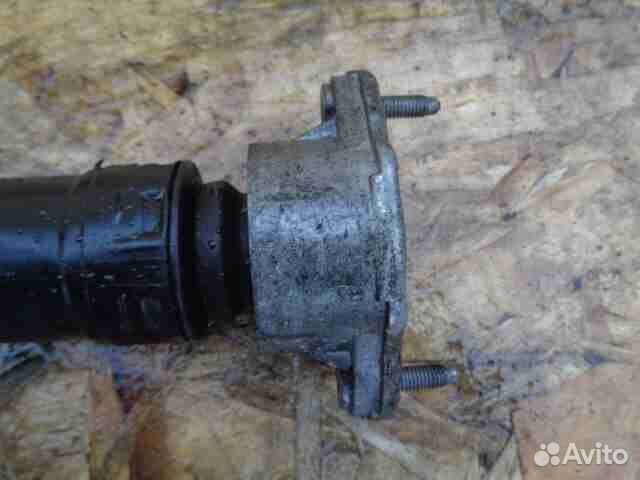 Амортизатор задний L Mercedes C-klasse W204