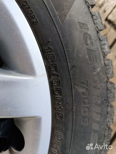 Bridgestone Ice Cruiser 7000S 185/85 R15 и 185/65 R15