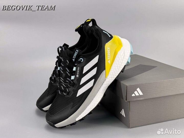 Кроссовки adidas terrex