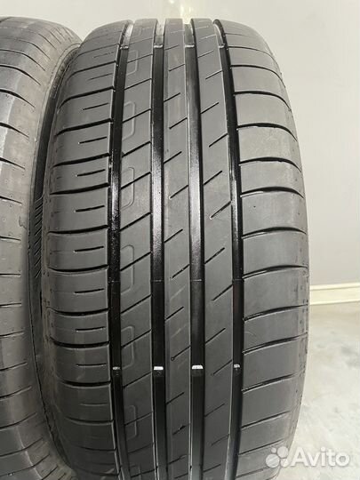 Goodyear EfficientGrip Performance 225/55 R17