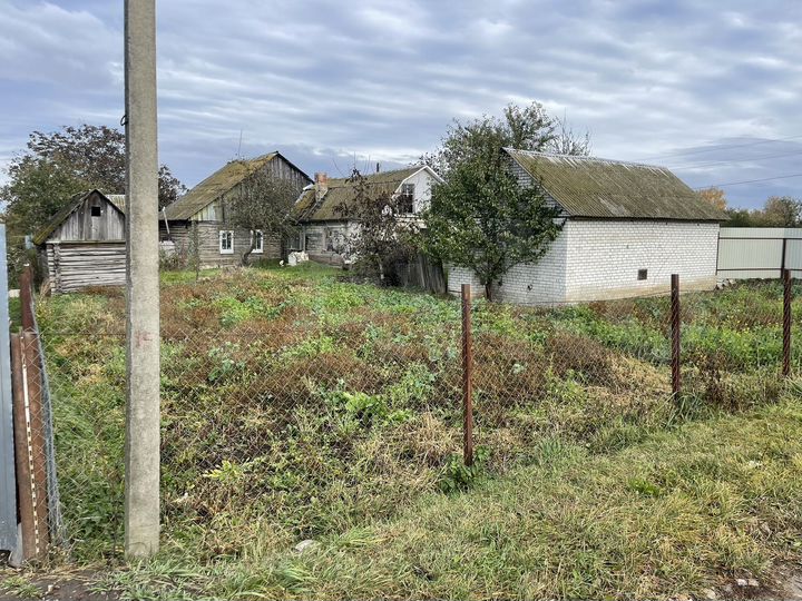 Дом 32,3 м² на участке 9,75 га