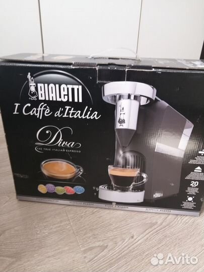 Капсульная кофемашина Bialetti diva Новая