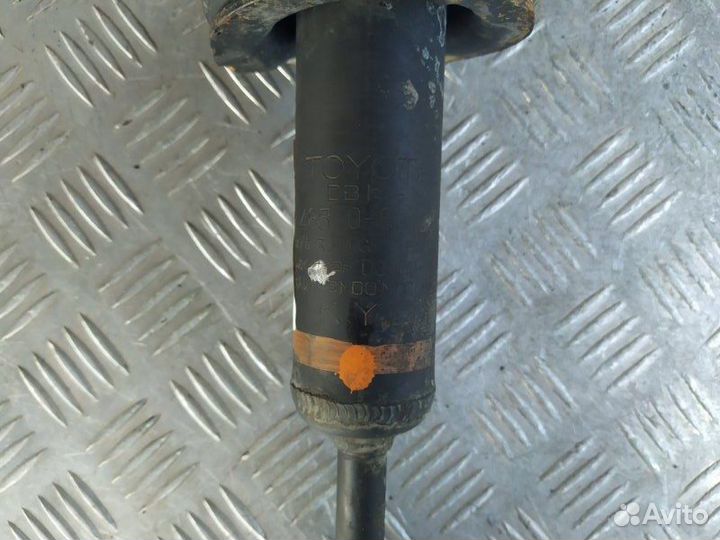 Амортизатор подвески передний правый Toyota Prado