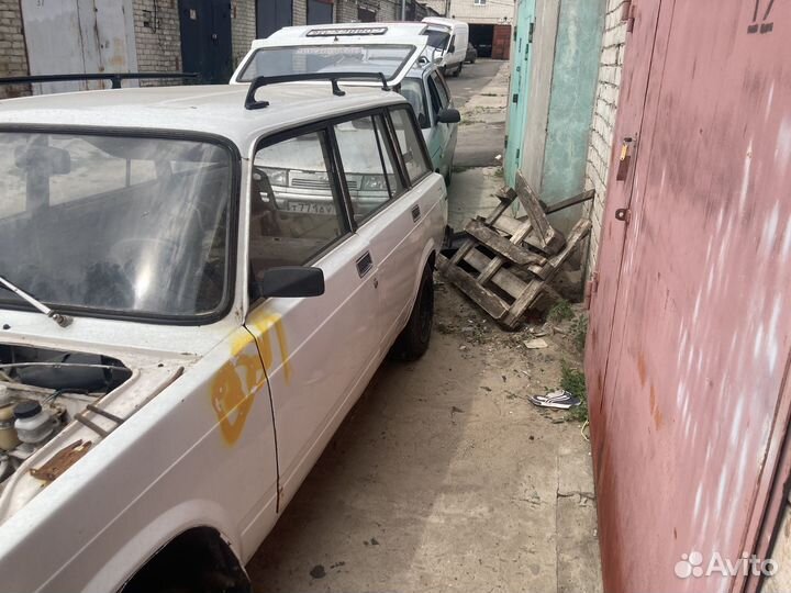 ВАЗ 2104 1.5 МТ, 1992, битый, 10 000 км