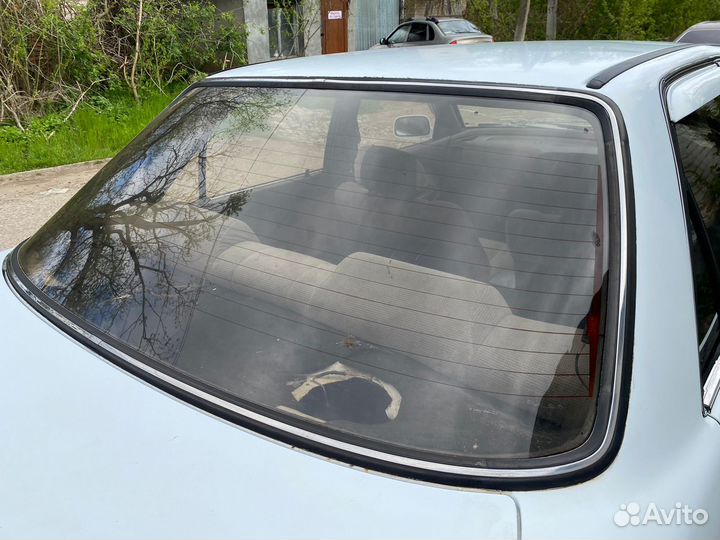 Заднее стекло Toyota Carina 170