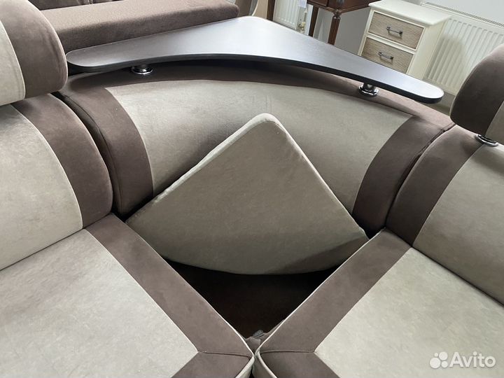 Диван угловой новый