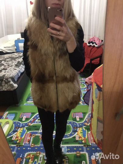 Меховая жилетка