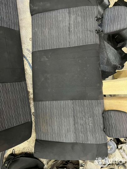 Комплект сидений на рено логан