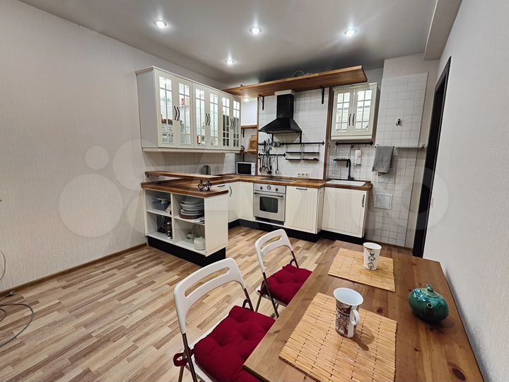 2-к. квартира, 58 м², 4/13 эт.