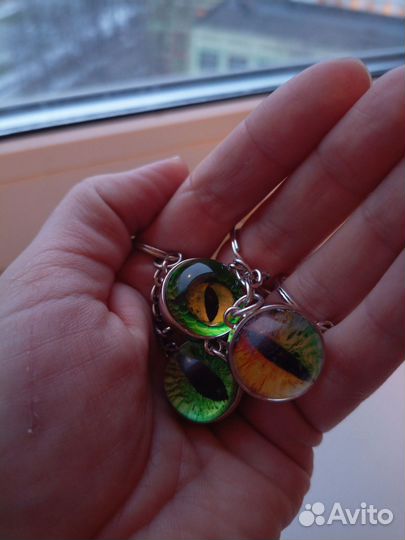 Брелок кошачий глаз