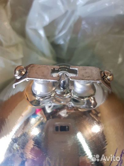 Фара со стойки шасси самолета