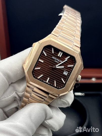 Наручные часы Patek Philippe Cubitus золотые