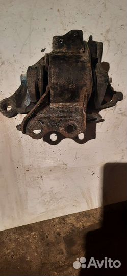 Опора МКПП Мазда 6GH