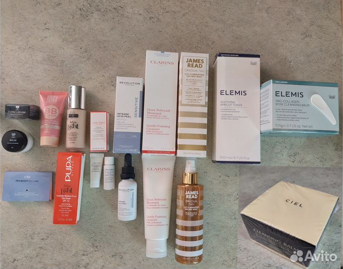 Косметика Европа.Revolution.Clarins.James read