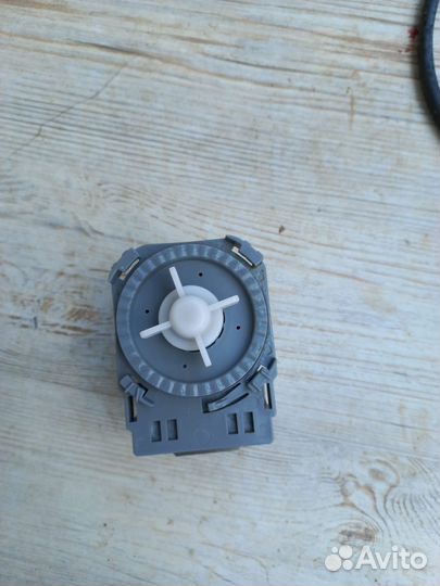 Сливной насос hansa zwm616ih 556915