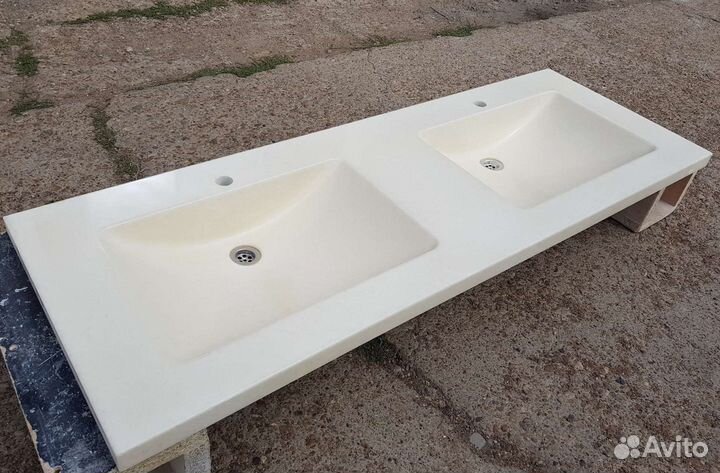 Столешница в ванную комнату