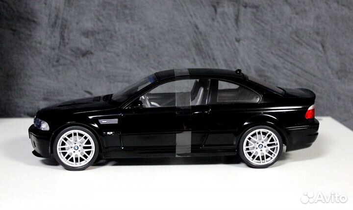 Модель 1:18 BMW M3 CSL (E46) 2003 Solido