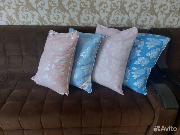 Подушка перьевая новая