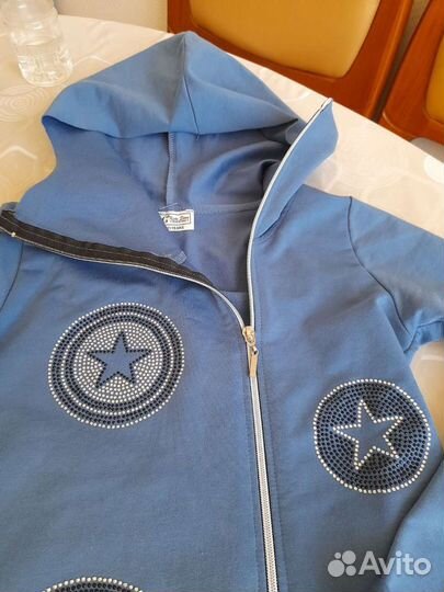 Кофта на замке на девочку