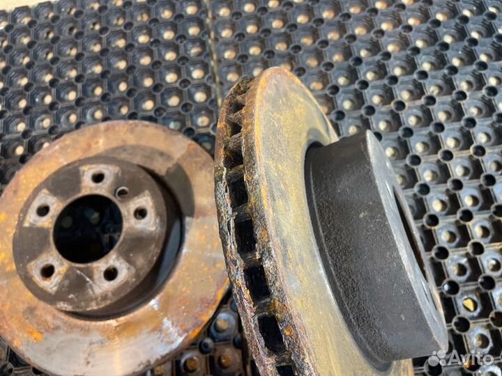 Диск тормозной передний Bmw 5 E60 N52B30 AF 2005