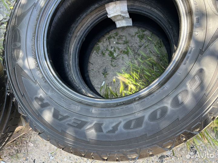 Goodyear Assurance 245/75 R17