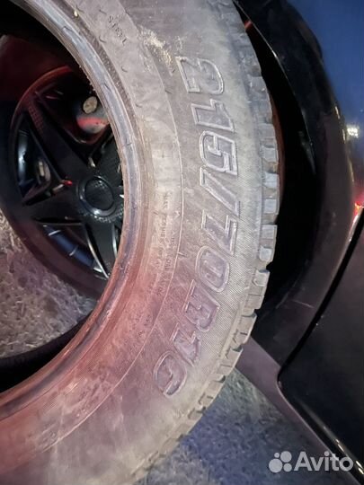 Продам 215/70R16