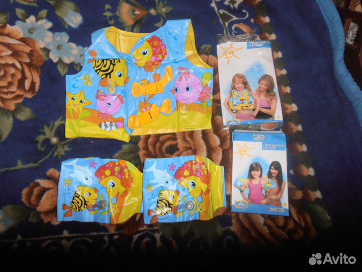 Надувные жилеты-нарукавники-матрасы-круг