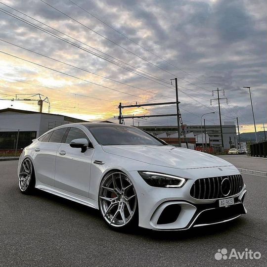 Кованые диски R20 GT Performance на Mercedes E