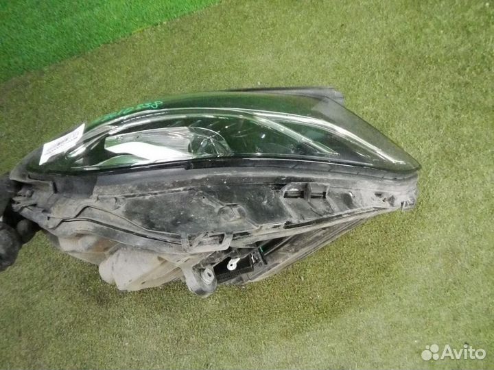 Фара правая Mercedes-Benz E-Class