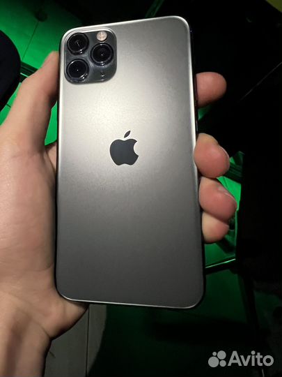 iPhone 11 Pro, 64 ГБ