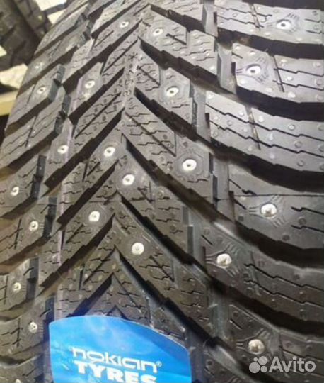 Nokian Tyres Hakkapeliitta 10p SUV 225/55 R18