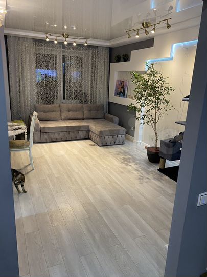 3-к. квартира, 95,3 м², 16/17 эт.