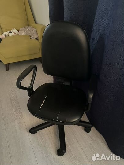 Компьютерное кресло