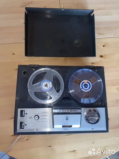 Катушечный магнитофон Grundig TK 145 Deluxe