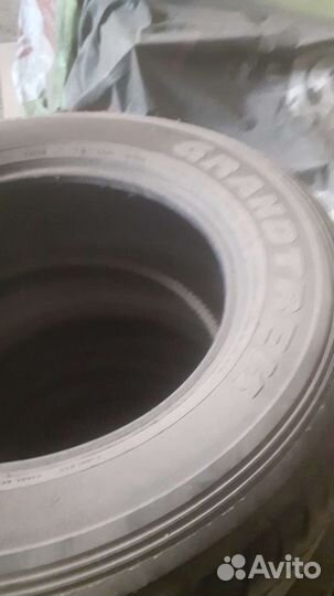 Dunlop D87M 285/60 R18