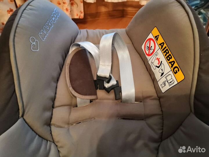 Детское автокресло от 0 maxi cosi